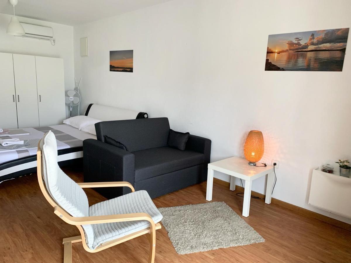 Apartments Cvijet Mora Sreser Bagian luar foto
